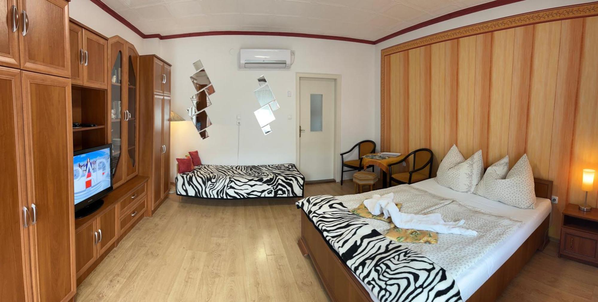 Joker Villa Apartmanhaus Hévíz Extérieur photo