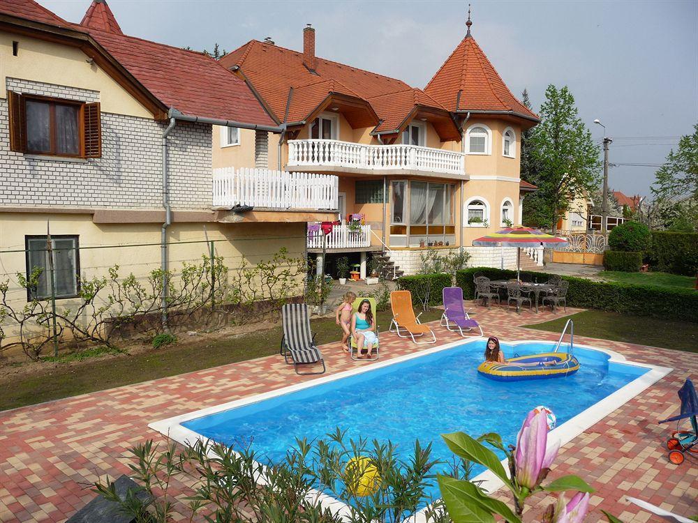Joker Villa Apartmanhaus Hévíz Extérieur photo