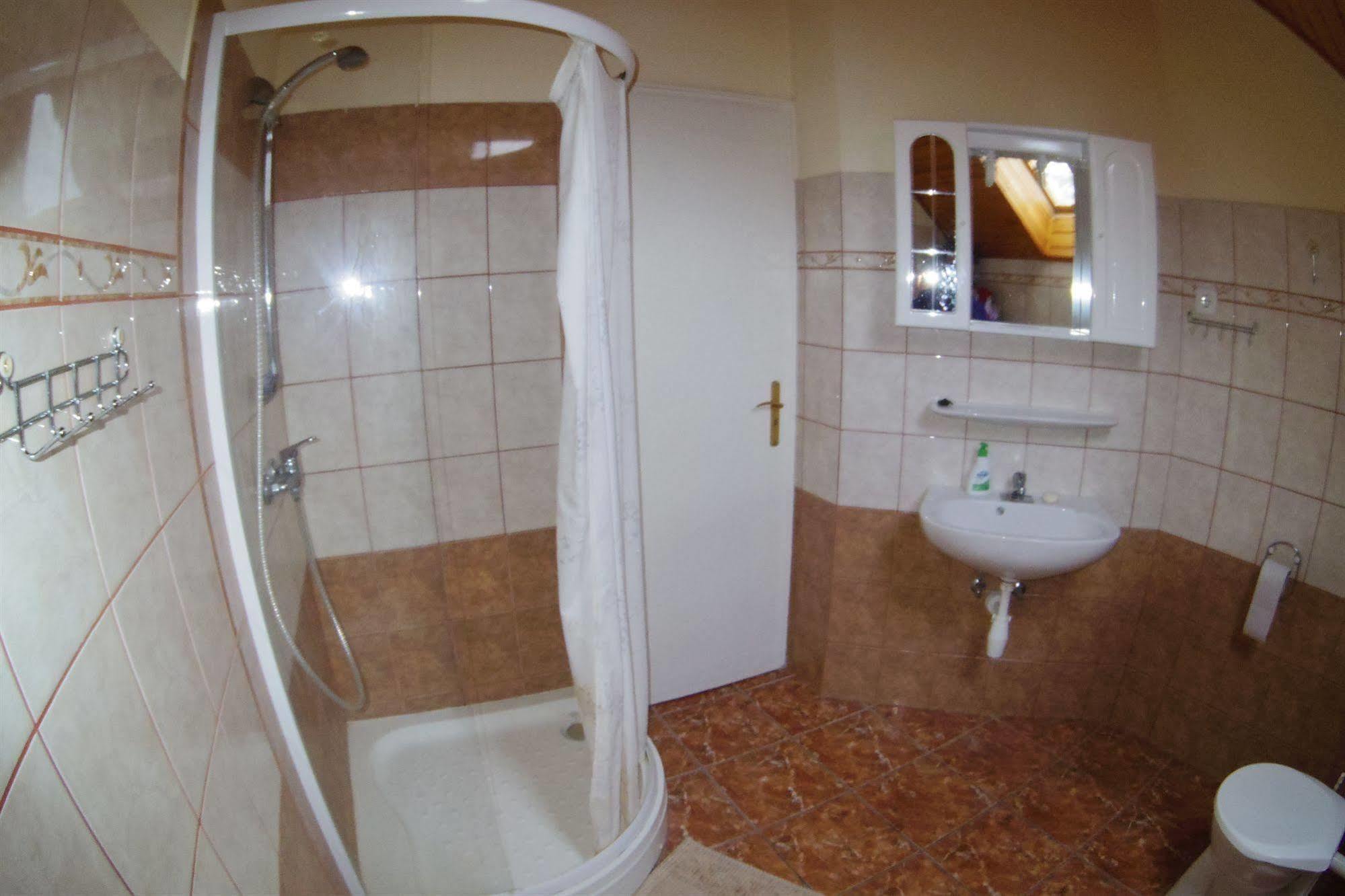 Joker Villa Apartmanhaus Hévíz Extérieur photo